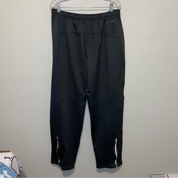 Nike Man Pants Size XL - Picture 2 of 6